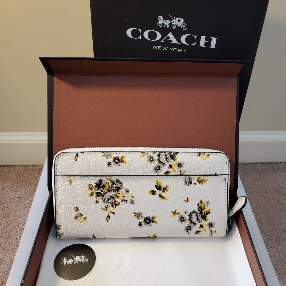 Coach wallet